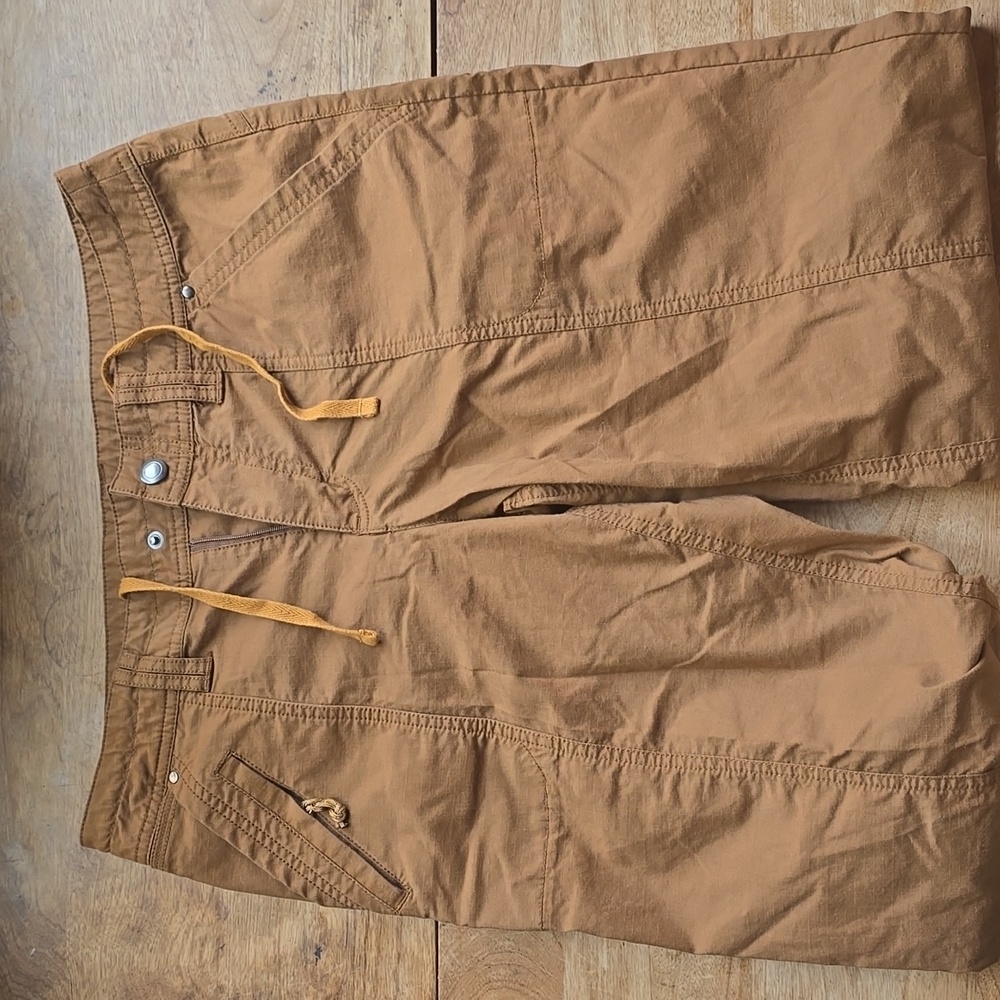 EUC Title Nine Big B Pants Coconut